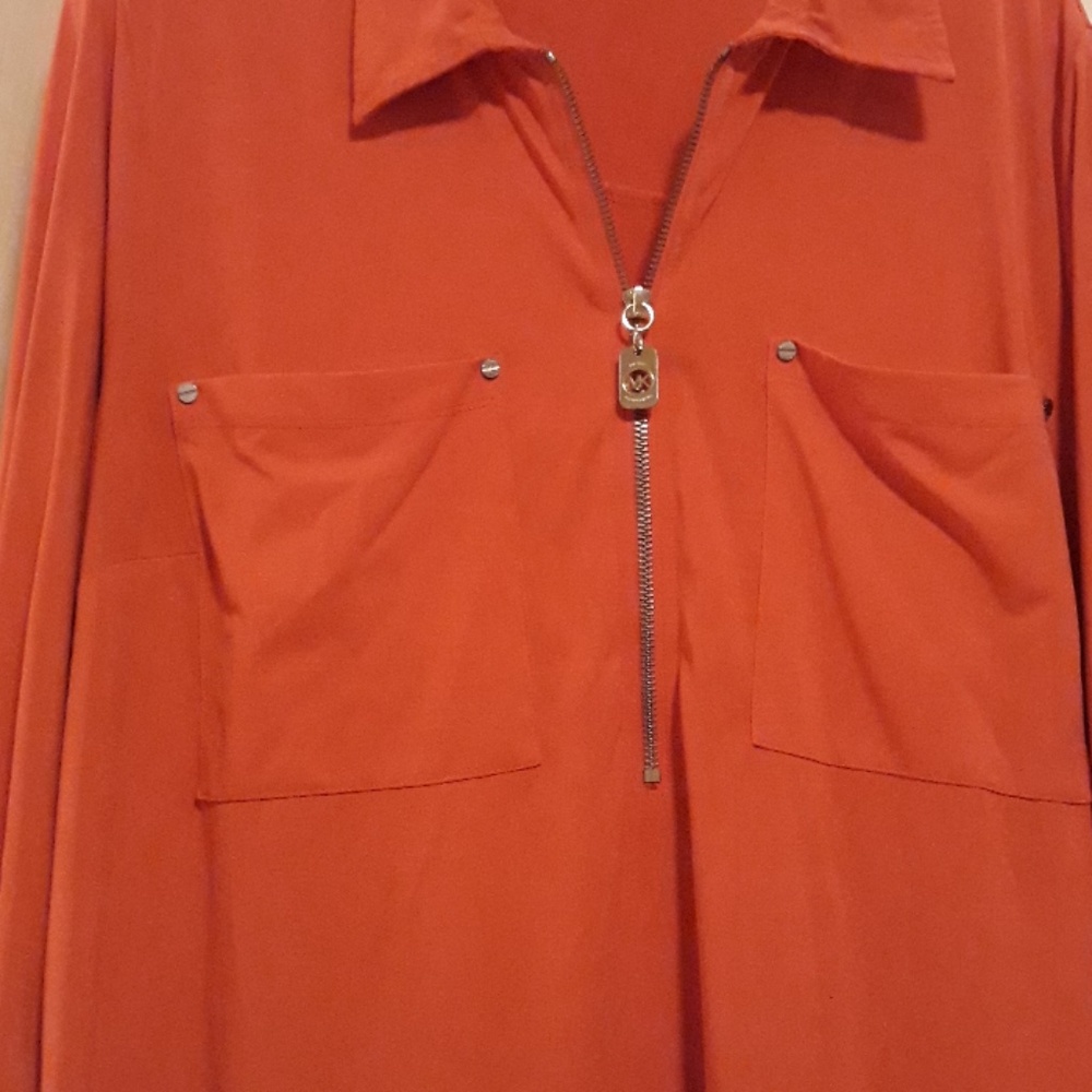 Orange top - Picture 2 of 3